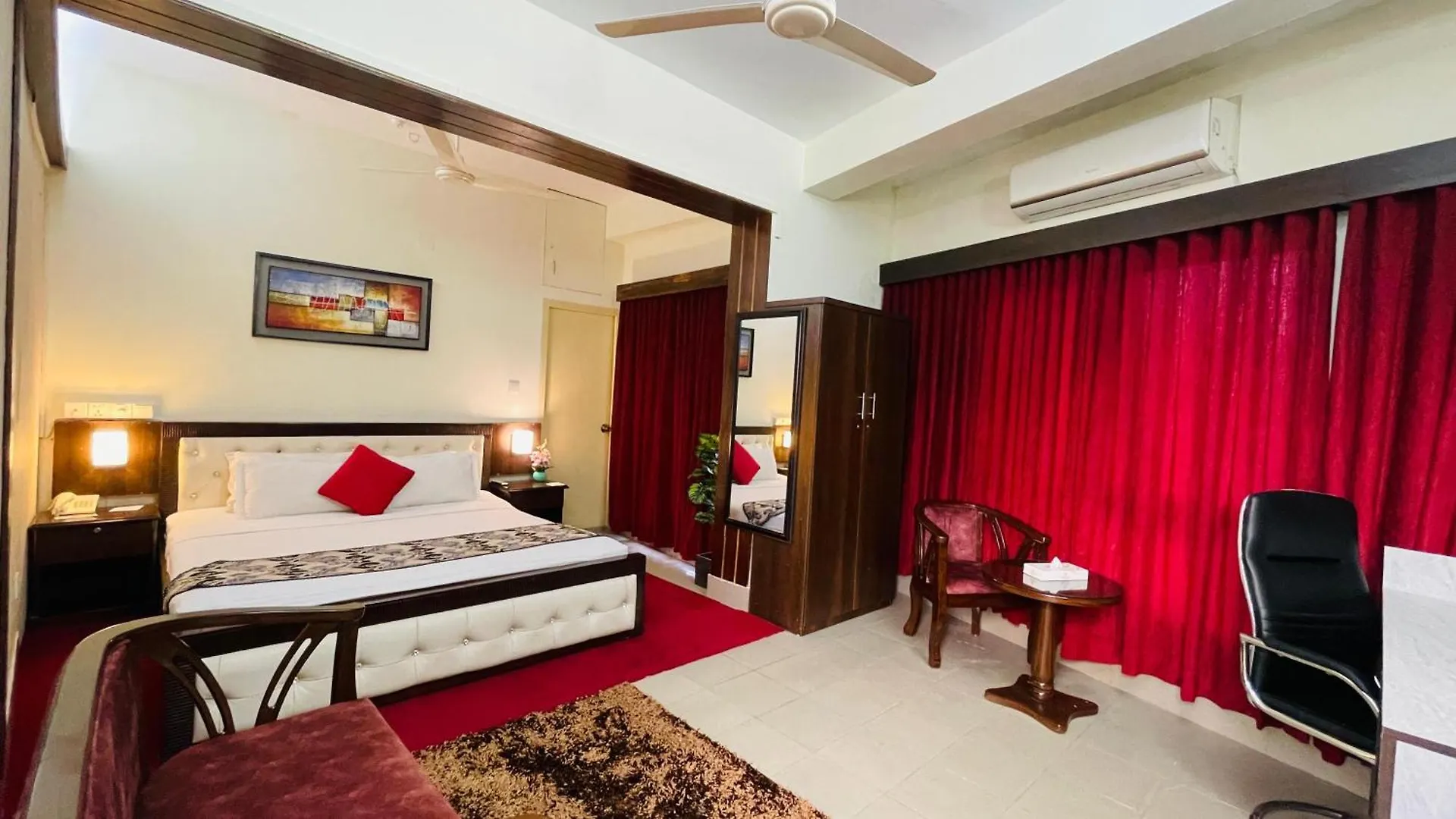 Hotel Grand Circle Inn Dakka